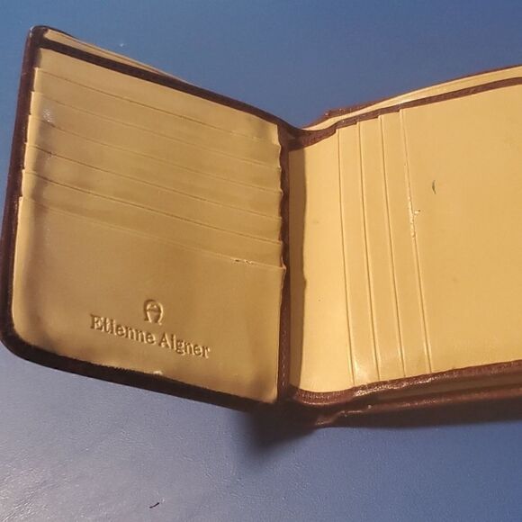 Etienne Aigner Vintage Wallet  - Picture 4 of 10